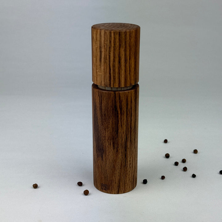 Gewürzmühlen aus Eichenholz, hell