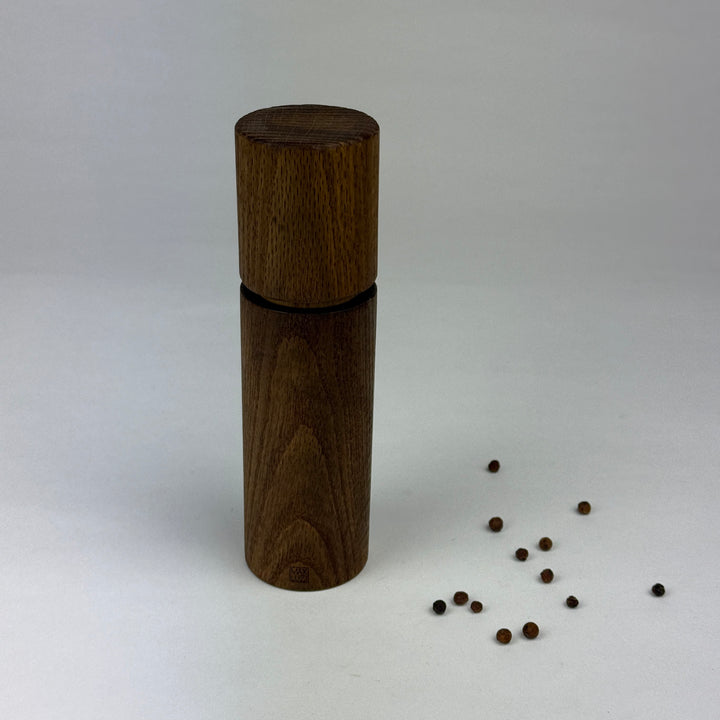 Gewürzmühlen aus Eichenholz, geräuchert
