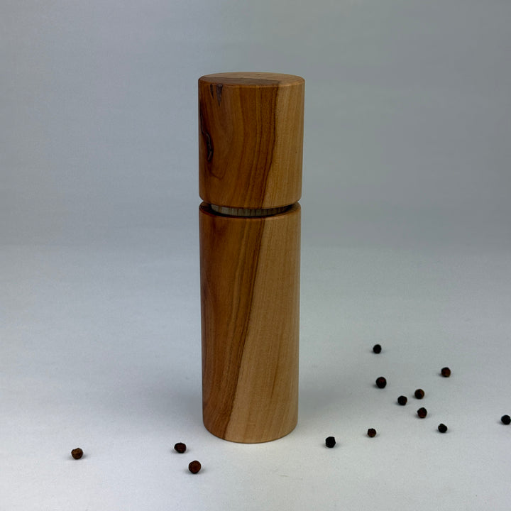 Gewürzmühle aus Birnenholz