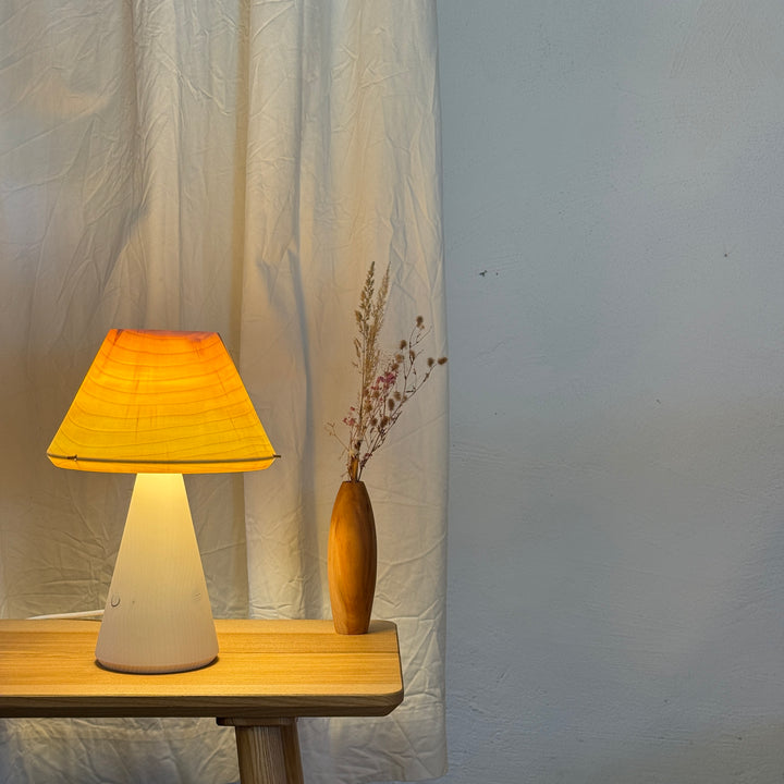 Tischlampe TLP-P klein, Unikat aus Holz