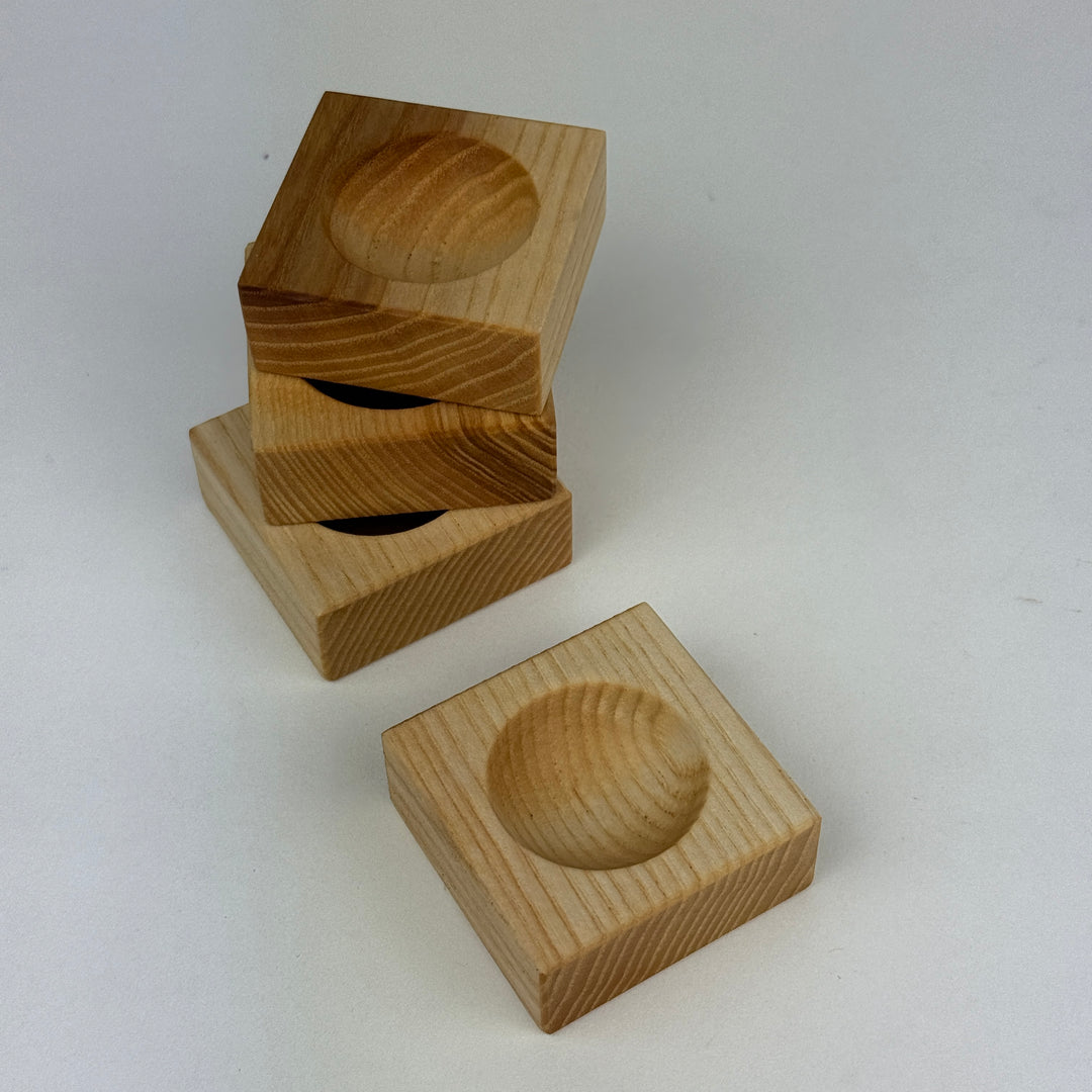 Eierbecher aus Vollholz gefertigt aus Eschenholz recycelt.