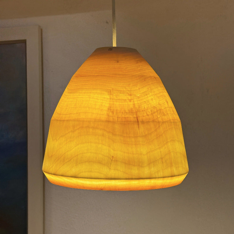 beleuchetete Holzlampe gedrechselt 