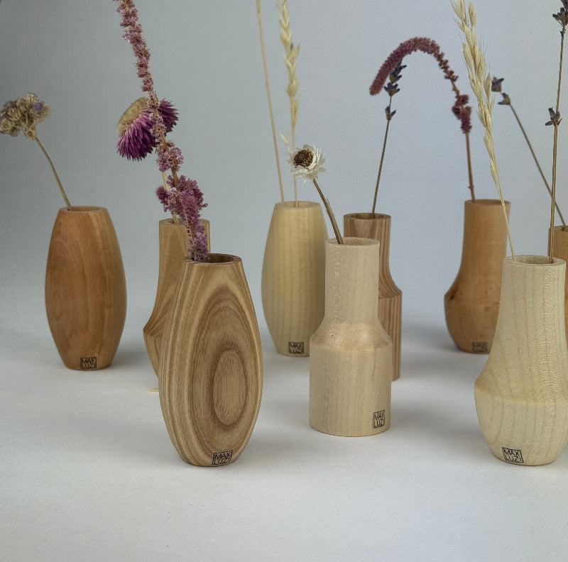 mini vasen für trockenblumen asu vollholz